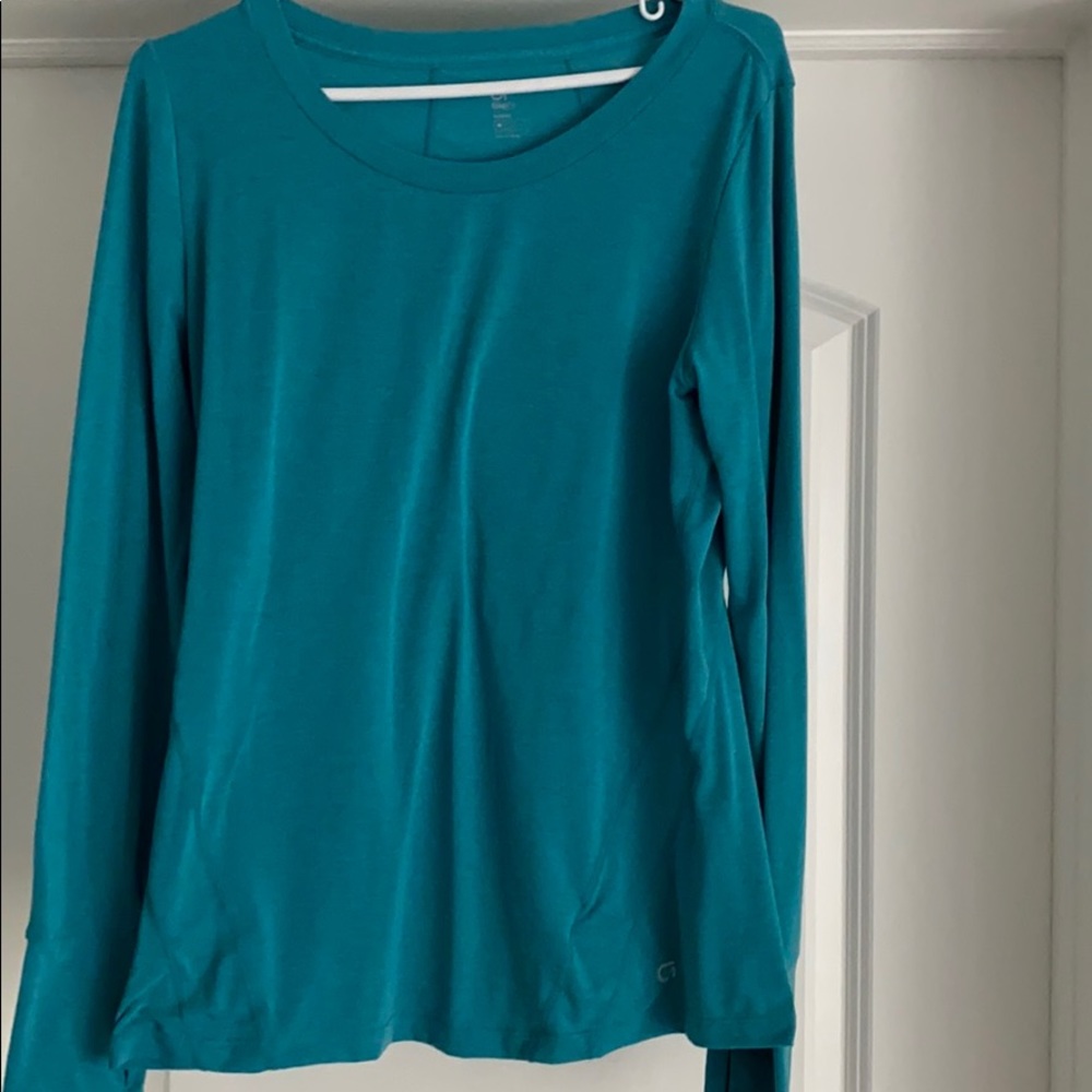 Gap fit long sleeve tee